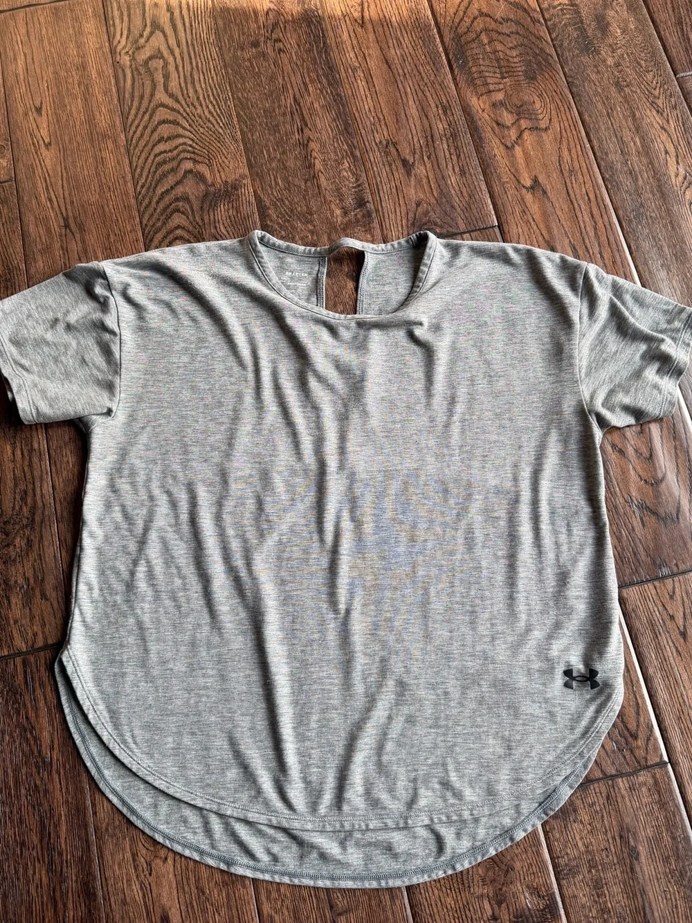 Women’s Under Armour shirt lot